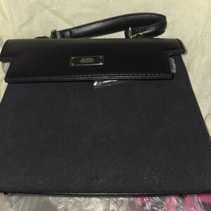 Women’s Black Tote Bag - Unbranded